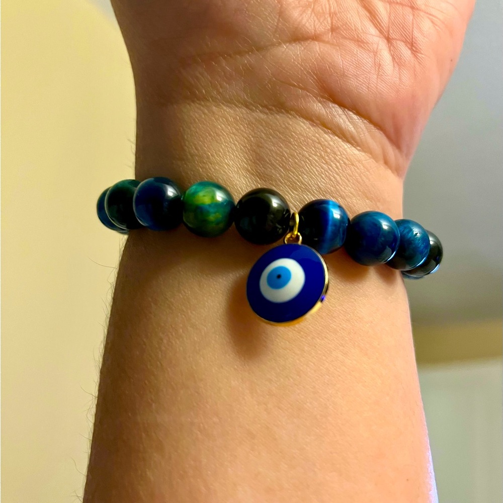10mm Blue Tiger’s Eye And Evil Eye Pendant Beaded Bracelet - Picture 3 of 4